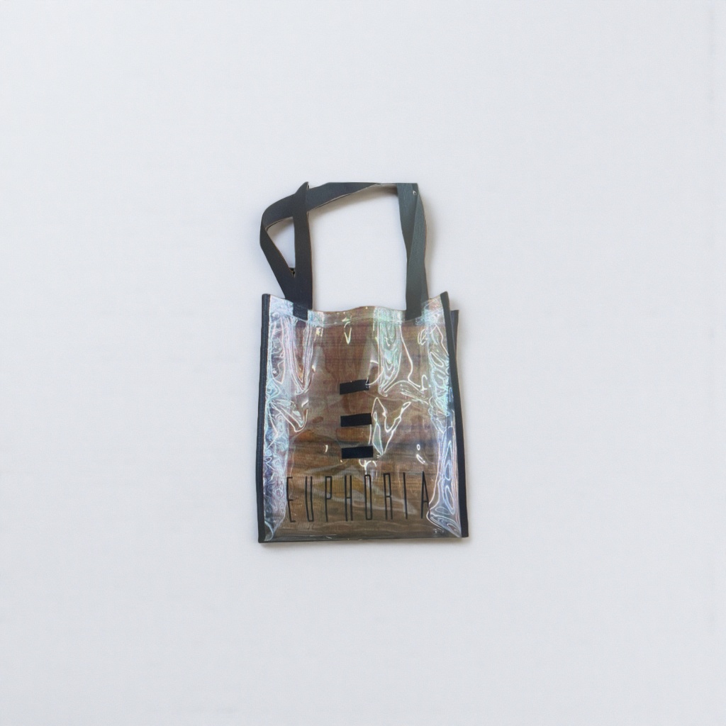 The EUPHORIA transparent handbag is simple, fashionable, environmentally friendly, reusable and has a large capacity
