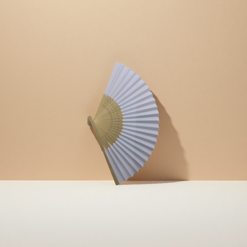 White paper surface bamboo rib handcrafted folding fan, solid color simple traditional Chinese cooling fan details Picture