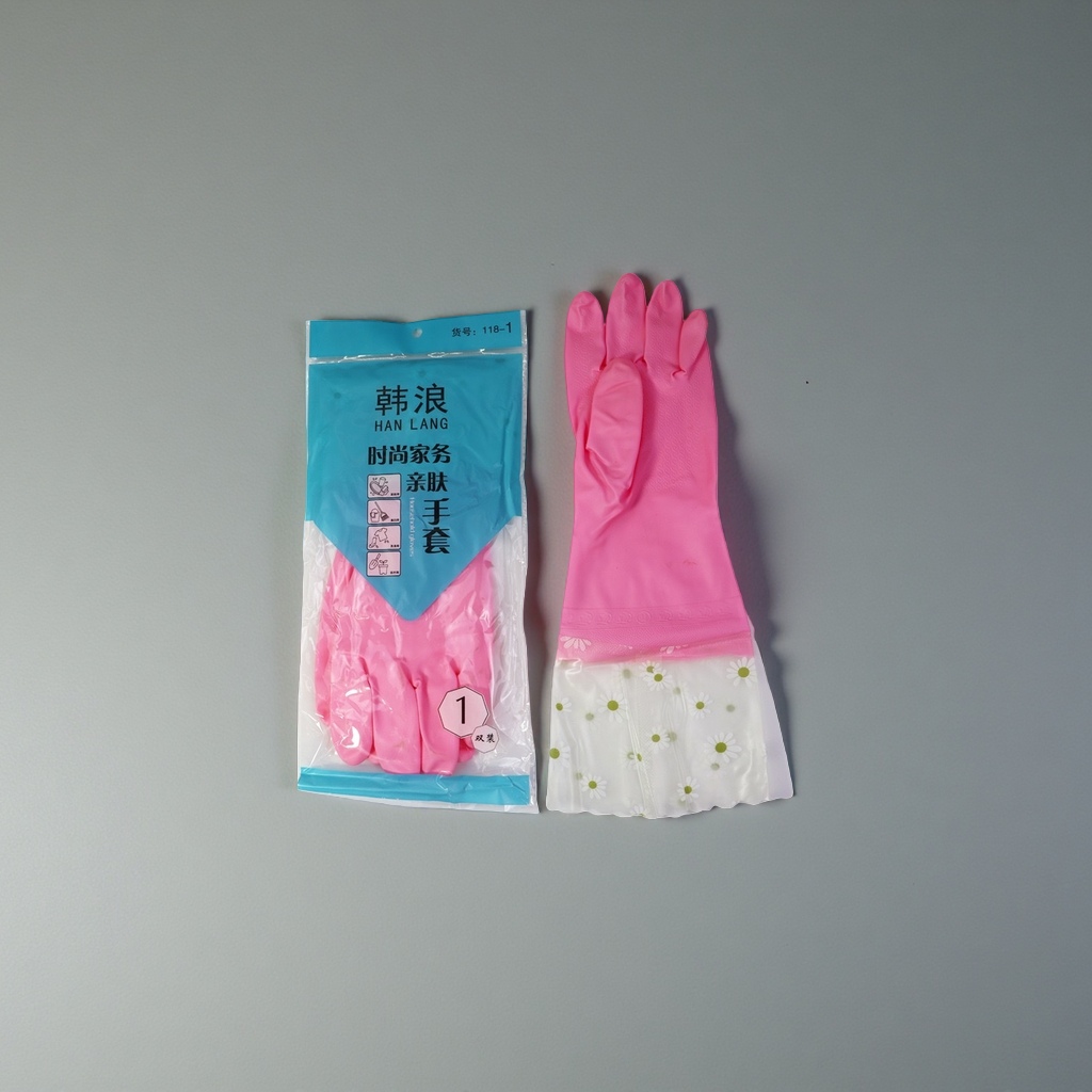 Pink household gloves, thickened anti-slip and wear-resistant women's cleaning and labor protection gloves Application Scenario