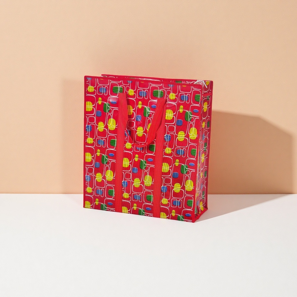 The large-capacity eco-friendly shopping bag with red pattern is reusable and portable