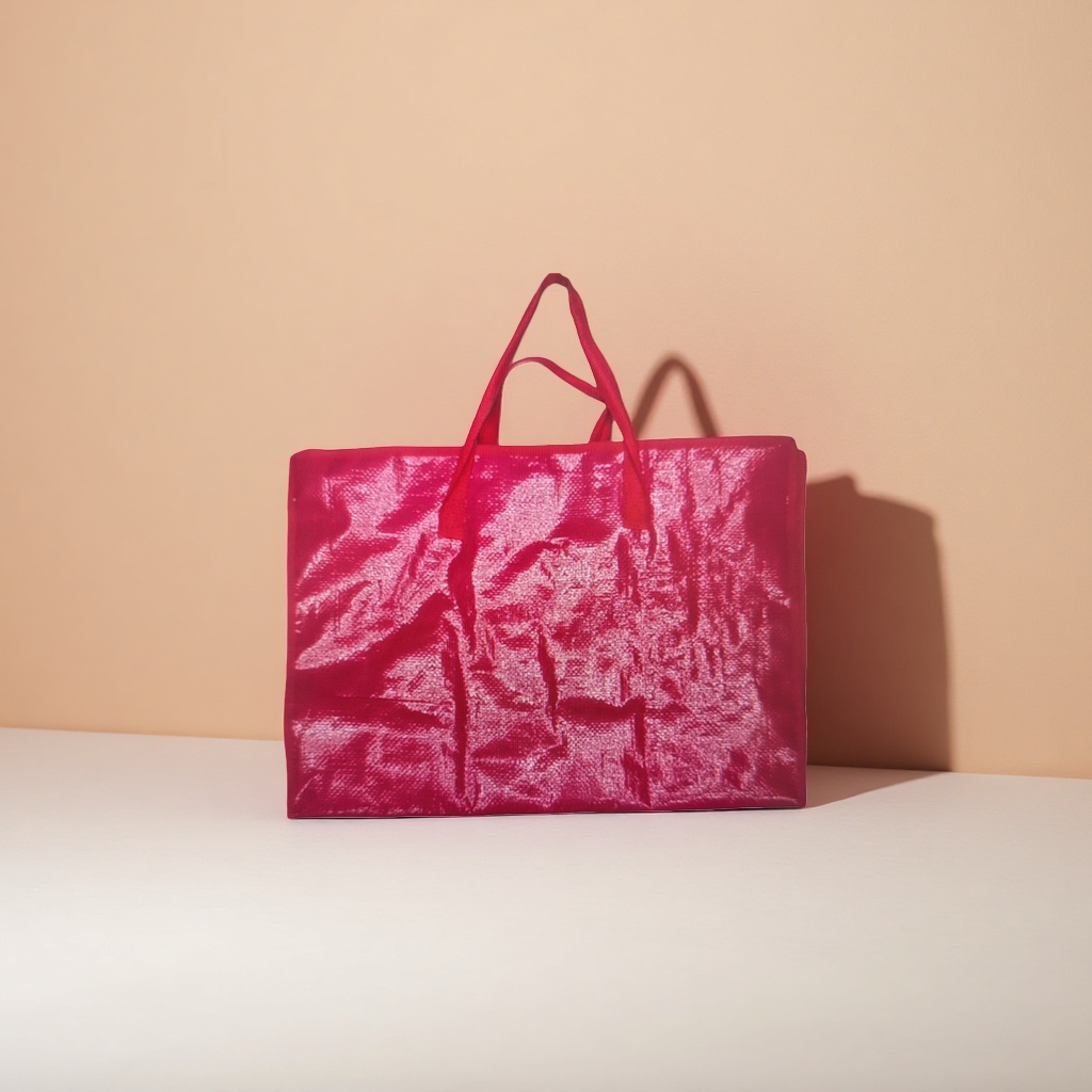 The red woven handbag is thickened, durable, environmentally friendly and reusable Application Scenario