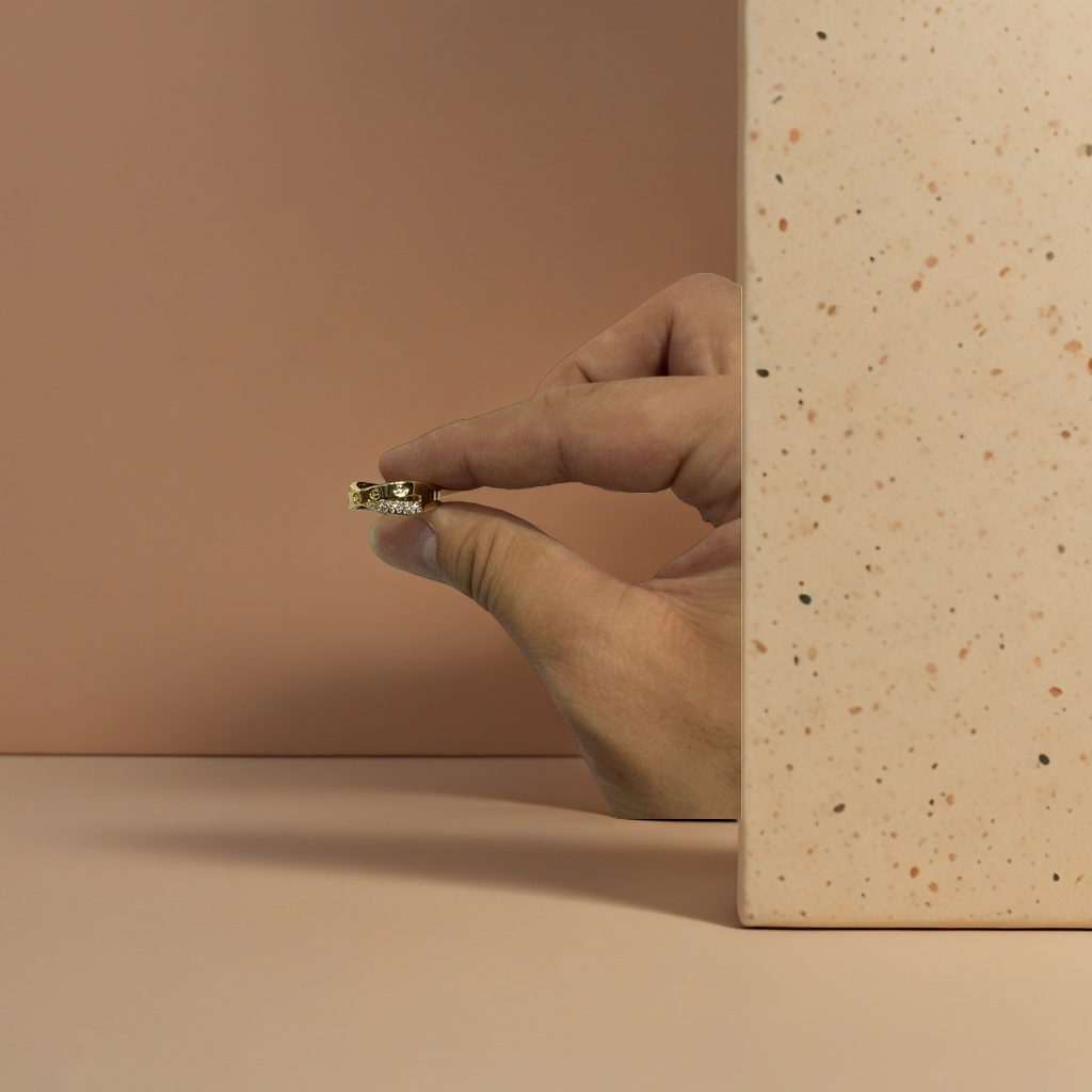 A simple and fashionable gold ring for ladies, a pure silver gold-plated ring with an 18K gold texture Application Scenario