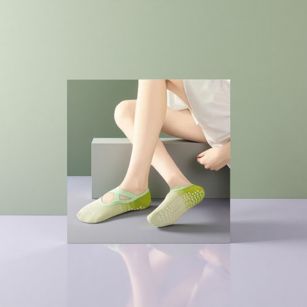 Five pairs of yoga invisible socks, multi-color mixed and matched, anti-slip, sweat-absorbing, breathable, pure cotton Application Scenario