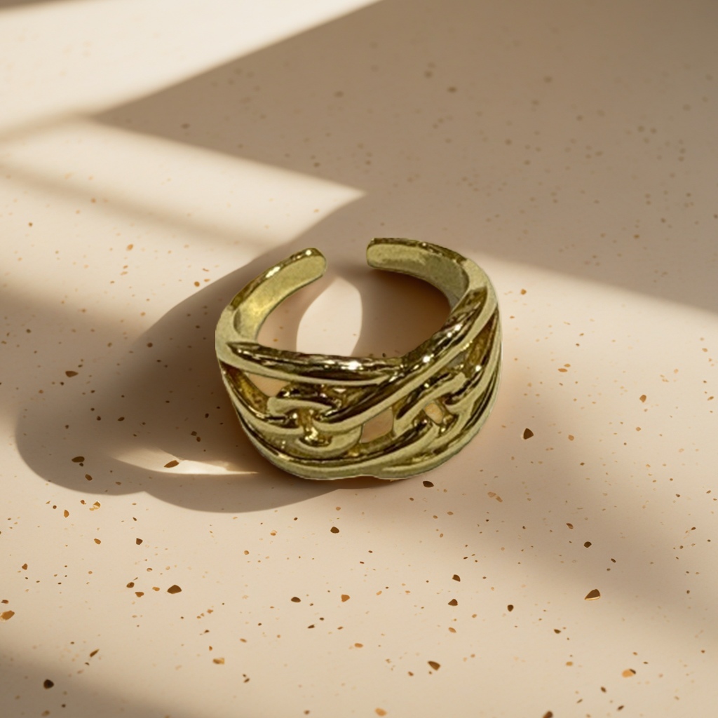 The 925 sterling silver gold-plated gold ring is a versatile ring for women's commuting, light and comfortable details Picture