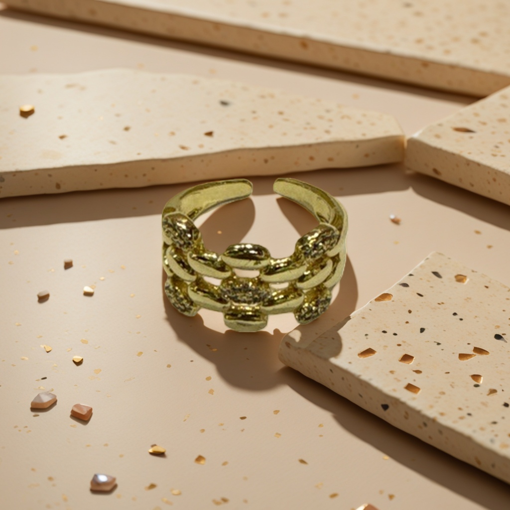 A simple and fashionable gold ring for ladies, a pure silver gold-plated ring in 18KGP exquisite gift box