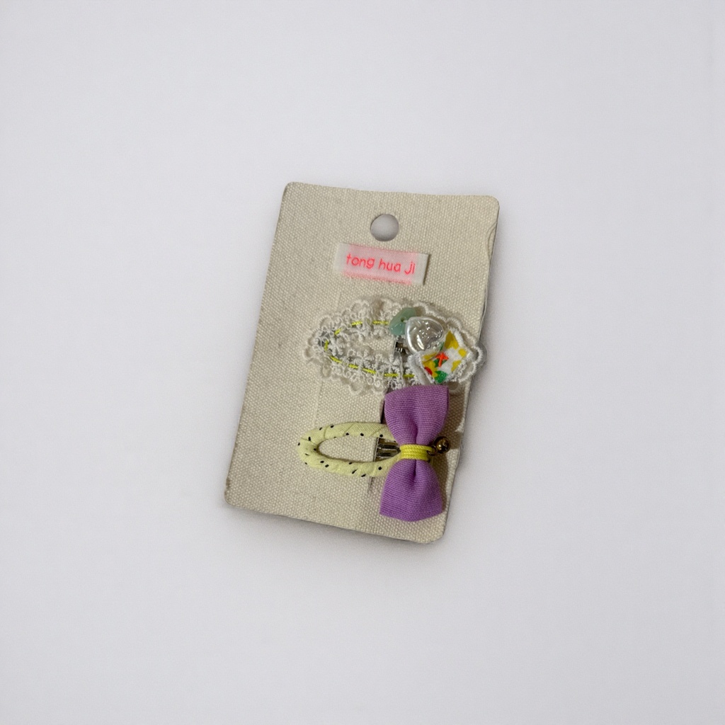 Fashionable and simple hair accessories and hair clips are sweet and cute, perfect for ladies' daily outfits Specification image