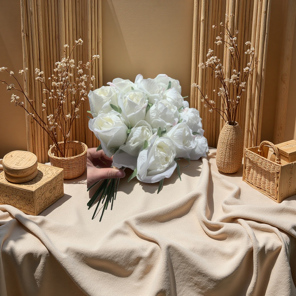 White rose bouquets, simple and elegant flower gifts for birthdays, proposals and wedding celebrations Application Scenario