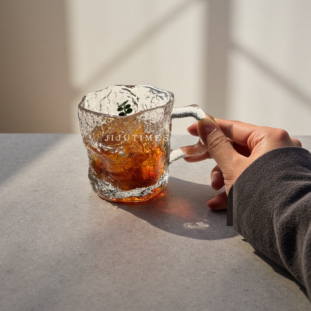 透明玻璃杯产品图