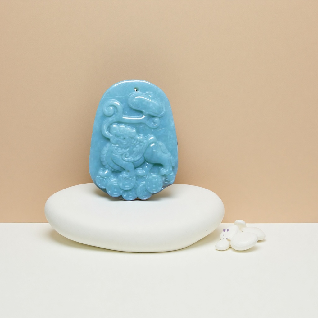A genuine Pixiu jade pendant with ice-type floating flowers, featuring an exquisite and niche design, is an excellent gift