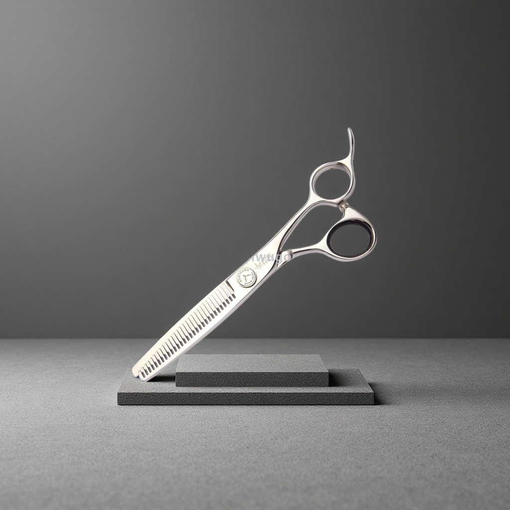 Professional hair clippers made of stainless steel, sharp and durable, are household tools for hairdressing and trimming Specification image