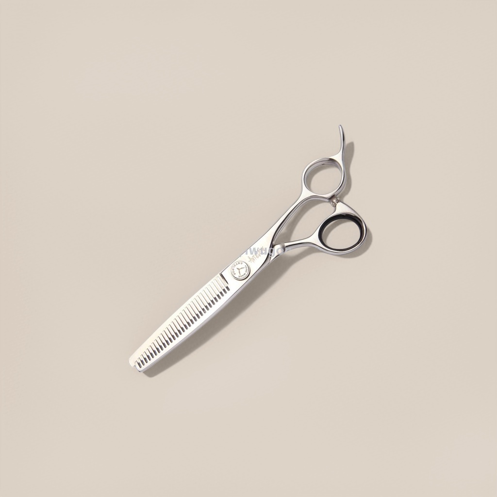 Professional hair clippers made of stainless steel, sharp and durable, are household tools for hairdressing and trimming details Picture