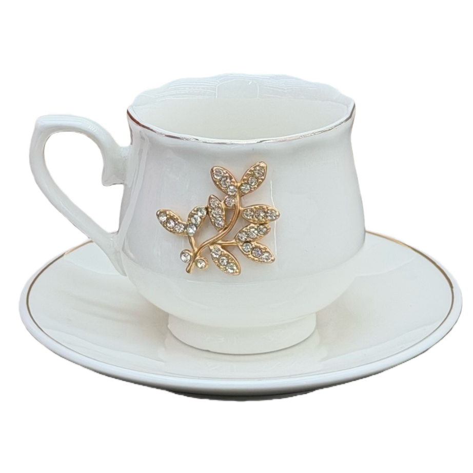 白色陶瓷咖啡杯碟套装金色叶子带钻装饰轻奢咖啡杯碟套装白底实物图