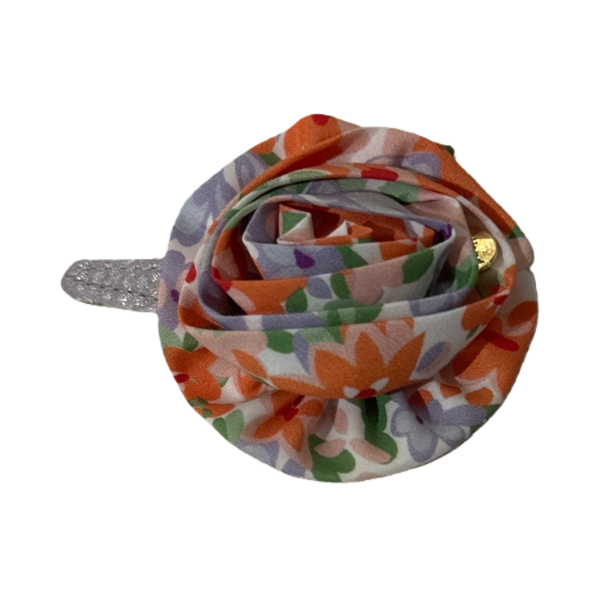 Handcrafted fabric rose simulation decorative bouquet for living room and bedroom ornaments Item Picture