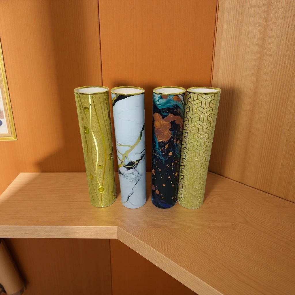 The decorative cylindrical vase is a simple and modern ceramic flower arrangement for the living room entrance hall details Picture