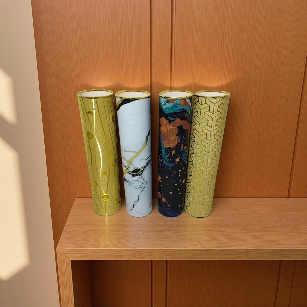 The decorative cylindrical vase is a simple and modern ceramic flower arrangement for the living room entrance hall Specification image