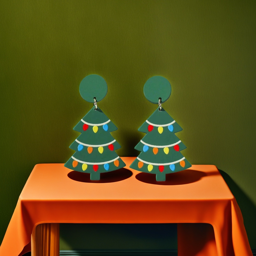 Christmas tree-shaped earrings, fashionable holiday accessories, exquisite alloy earrings details Picture