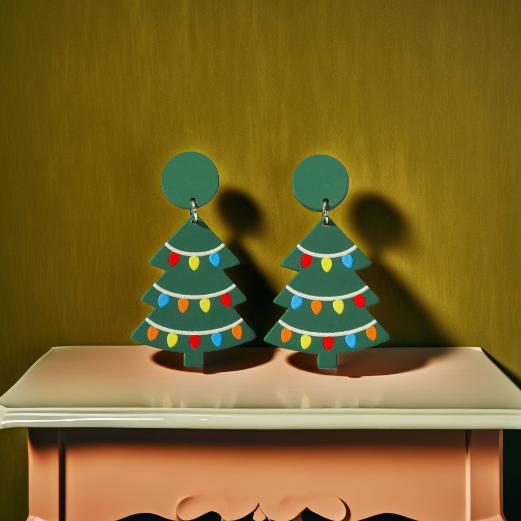 Christmas tree-shaped earrings, fashionable holiday accessories, exquisite alloy earrings Application Scenario