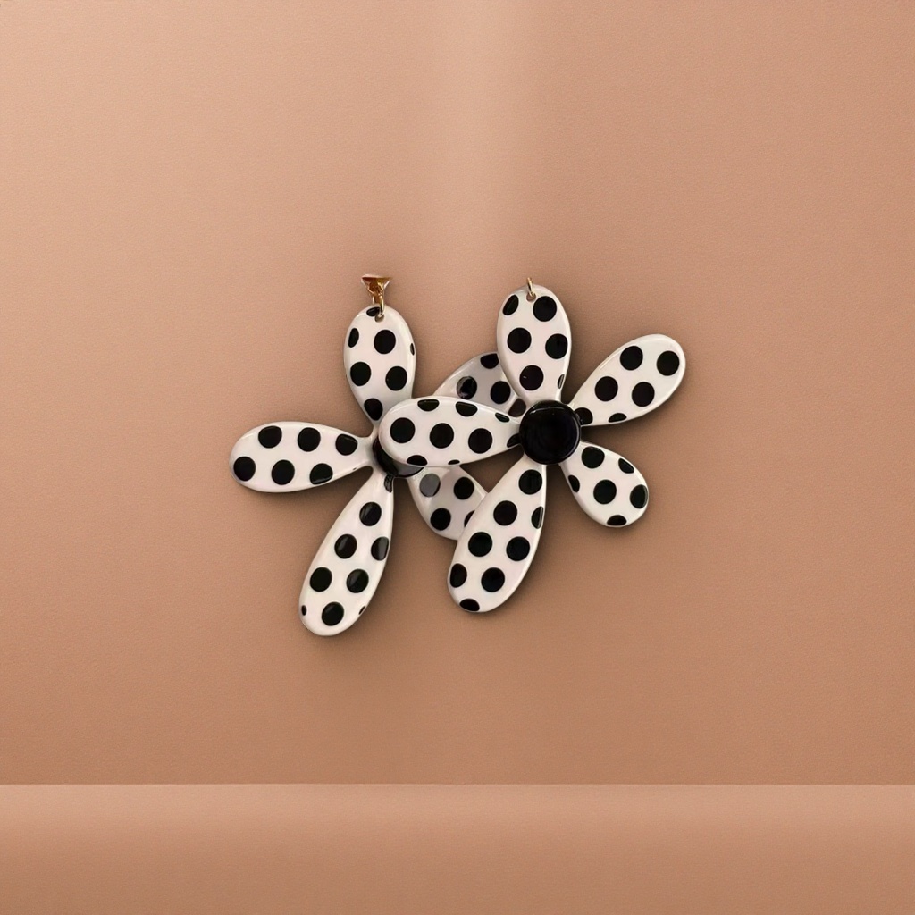 Black and white polka dot flower earrings, women's fashionable retro circular earrings, light luxury and niche design