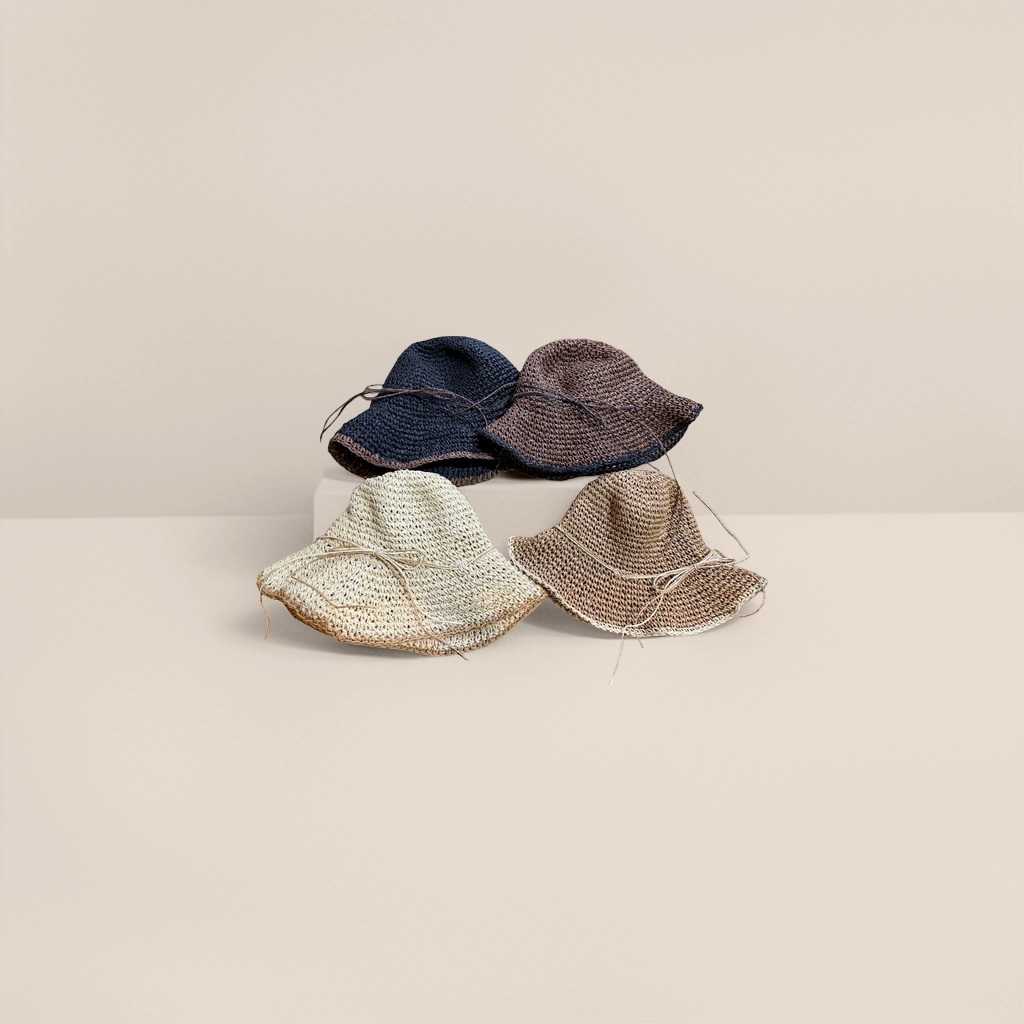 The woven hat is a cool and casual sun hat. It is breathable, lightweight and foldable in summer Application Scenario