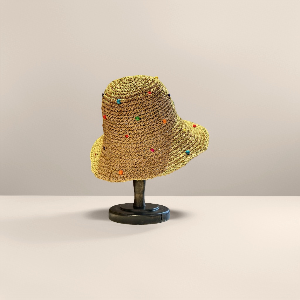 Natural straw woven straw hat for women, summer outdoor sun protection hat Application Scenario