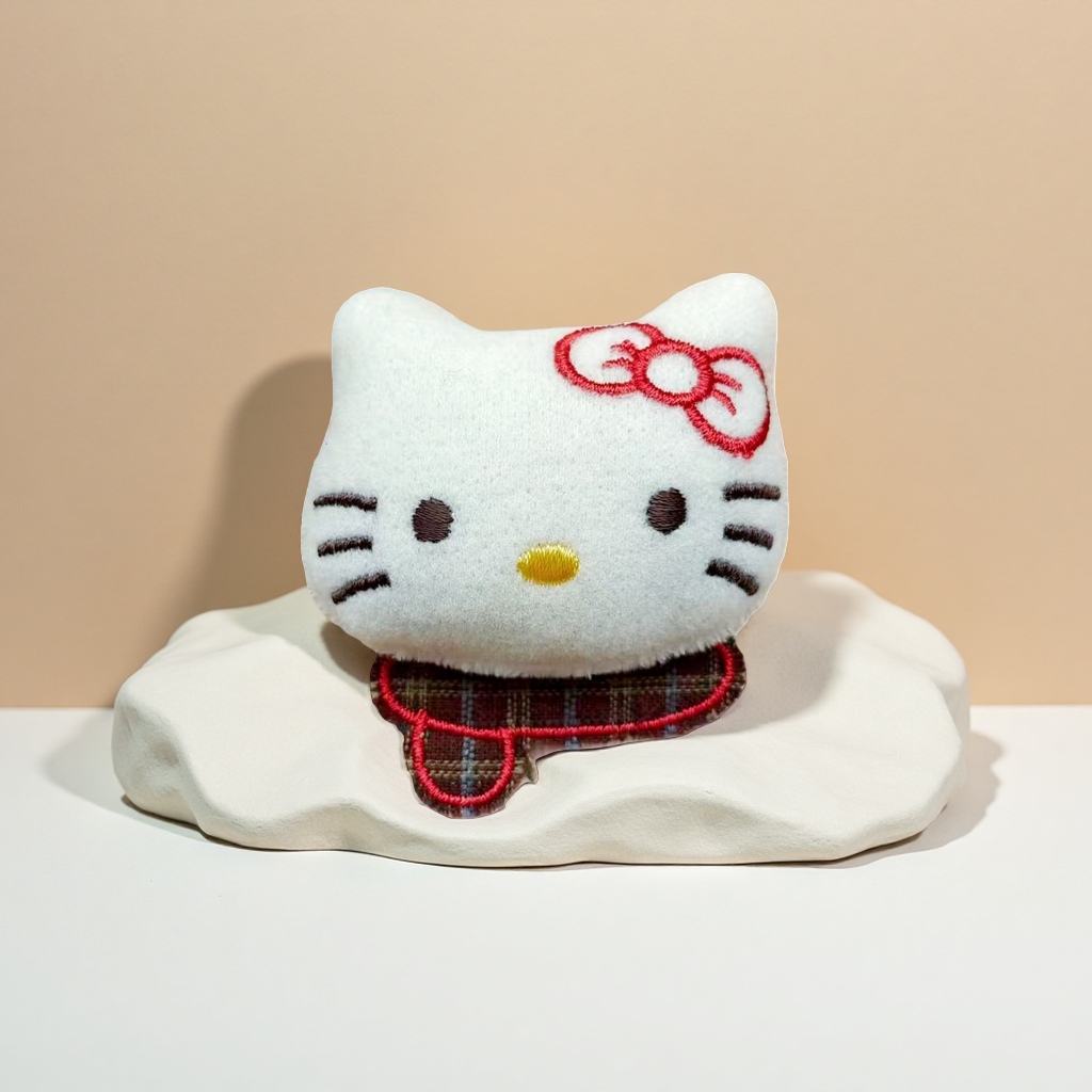 卡通秋冬森系kitty猫玩偶配饰可爱猫咪公仔胸针发饰服装鞋帽辅料