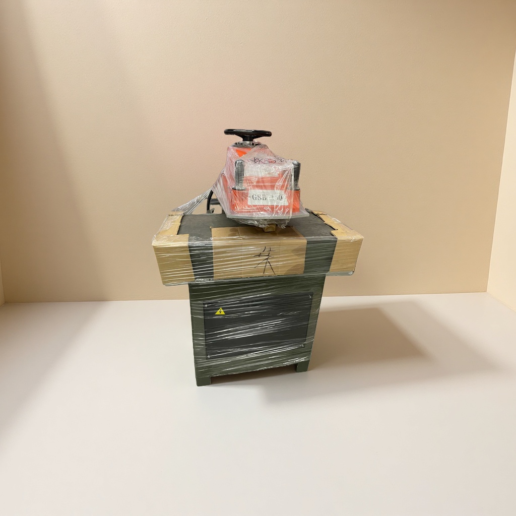 The newly packaged industrial equipment leaves the factory with standardized packaging, suitable for various scenarios details Picture