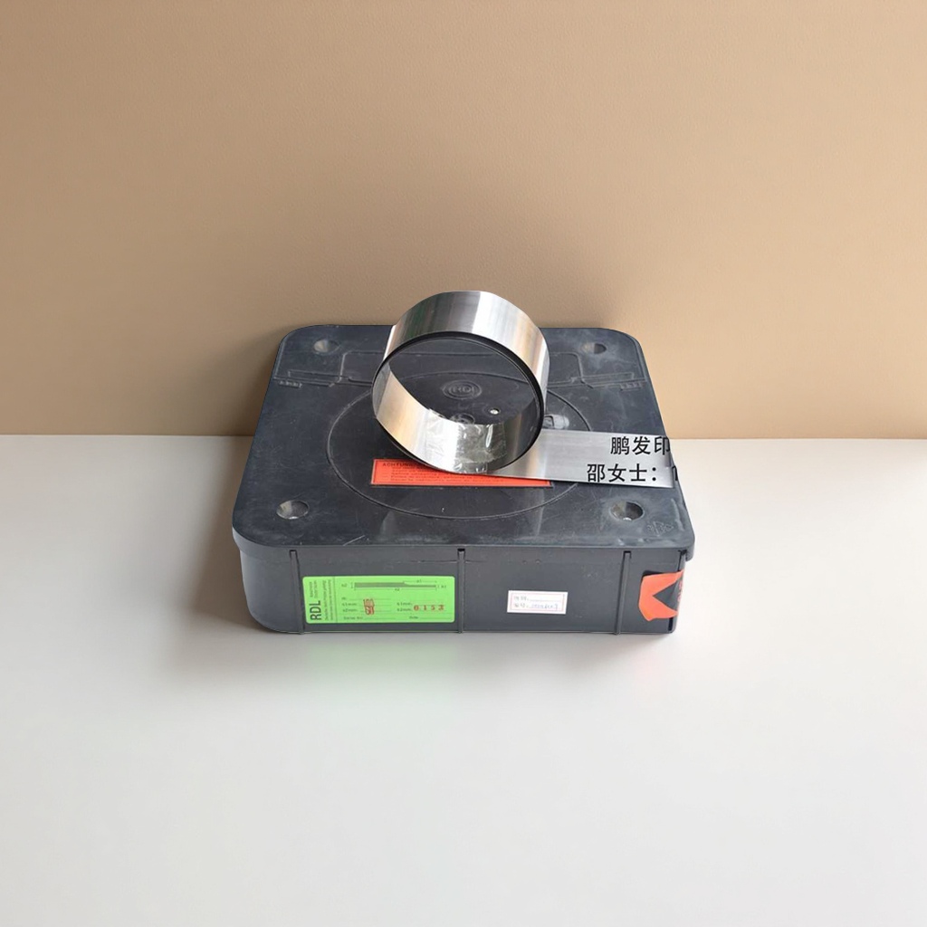 A set of manual ink printing tools with a black plastic box and metal roller for printing equipment Specification image