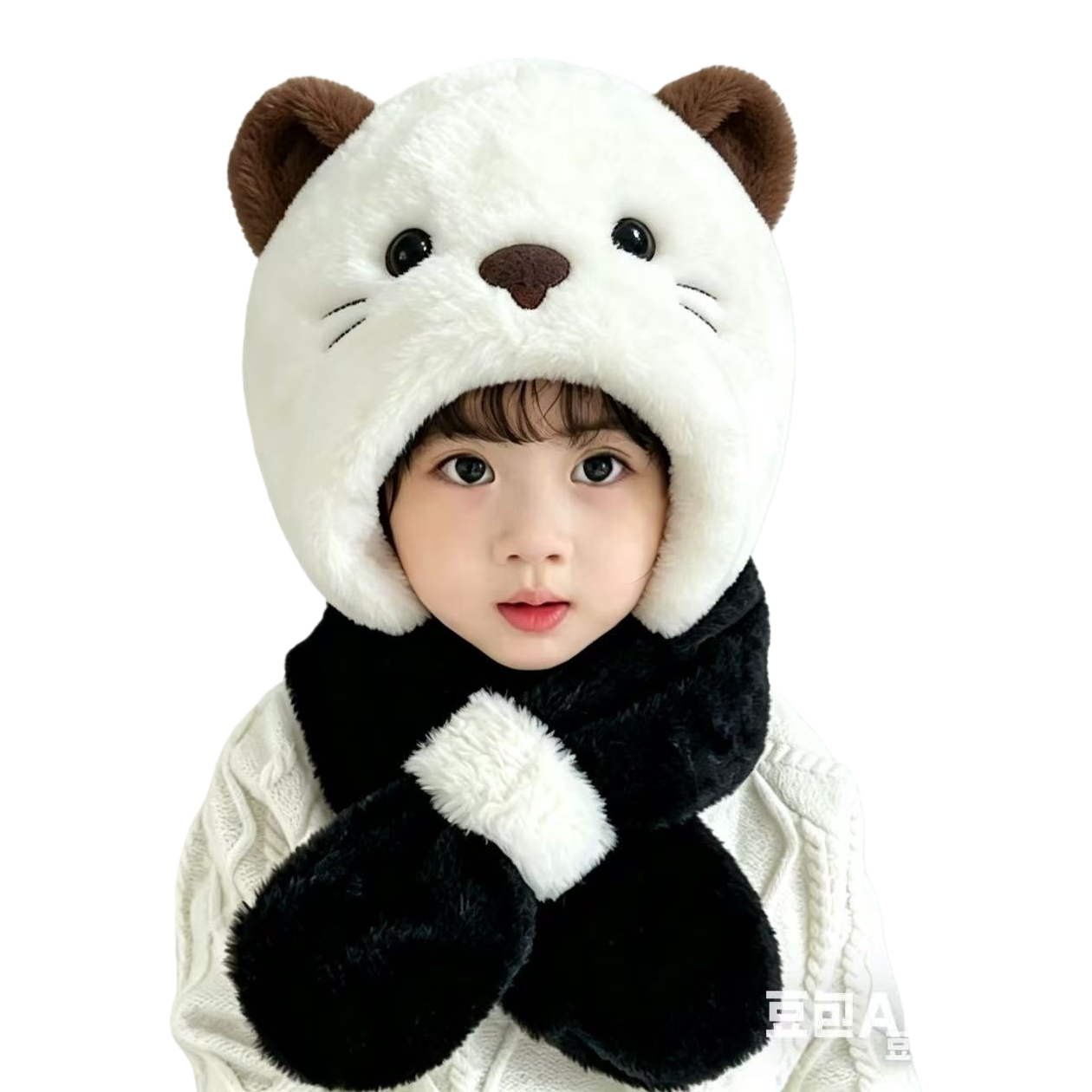 فتاة صغيرة بقبعات أطفال جميلة Item Picture