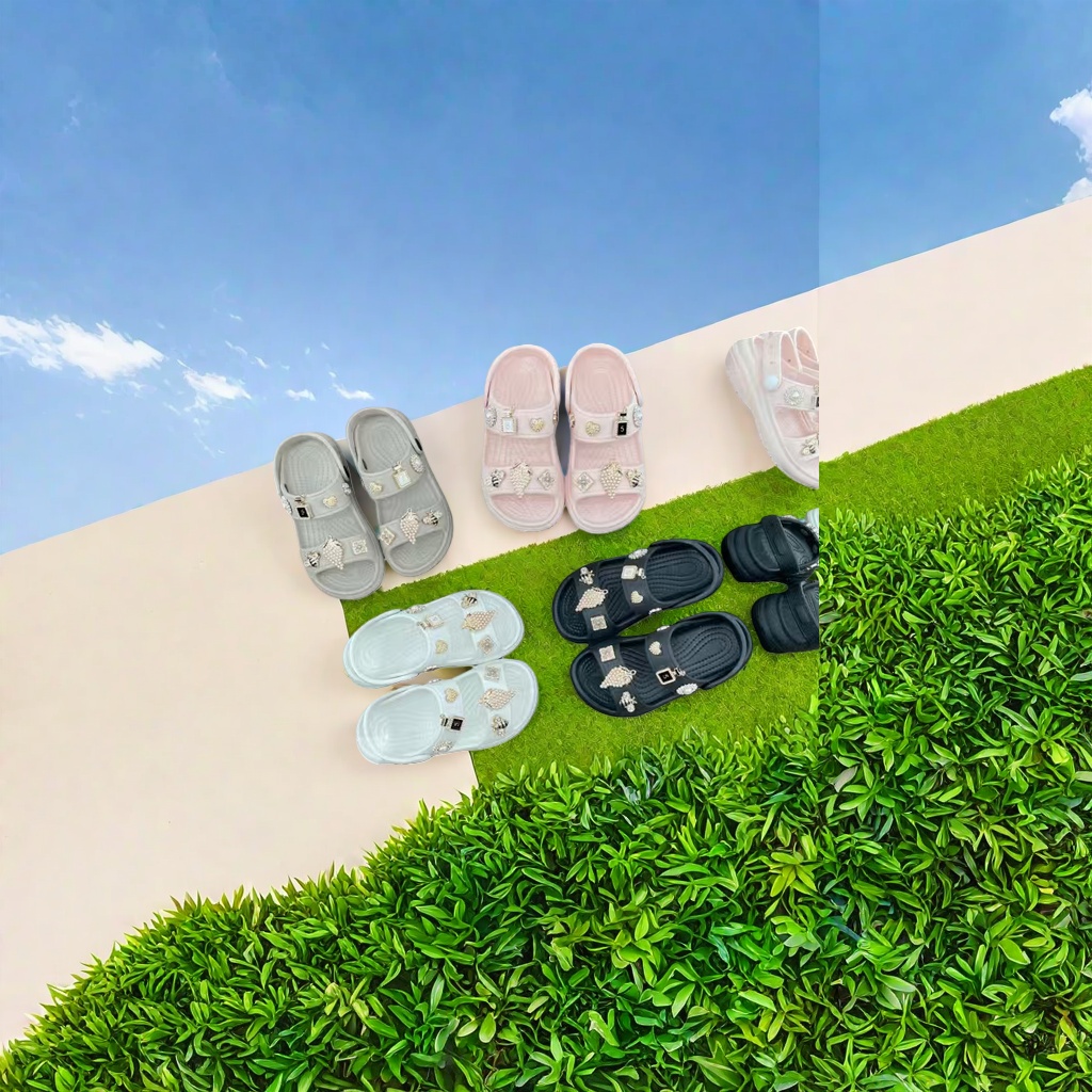 Nordic-style EVA lightweight anti-slip slippers for both men and women, suitable for bathroom and home use all year round Application Scenario