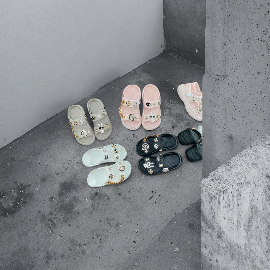 Nordic-style EVA lightweight anti-slip slippers for both men and women, suitable for bathroom and home use all year round details Picture