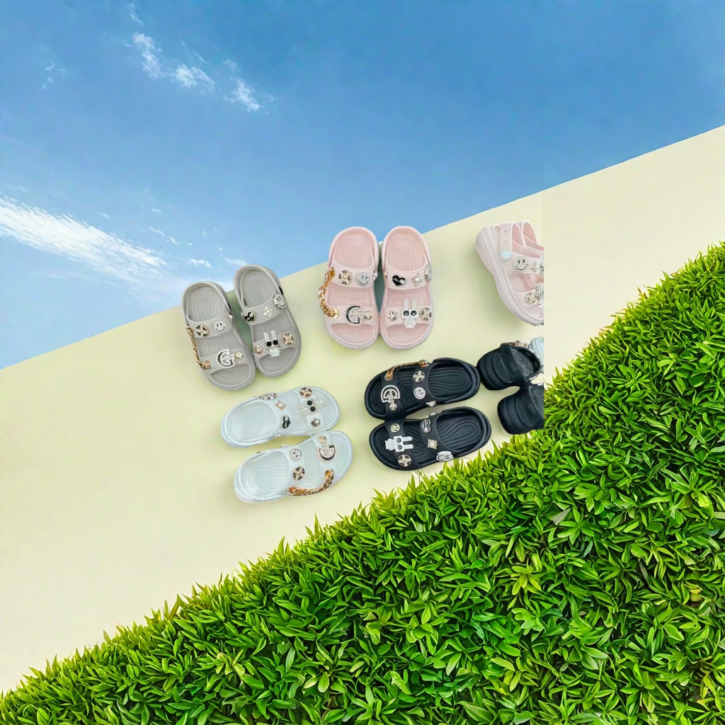 Nordic-style EVA lightweight anti-slip slippers for both men and women, suitable for bathroom and home use all year round Nordic-style EVA lightweight anti-slip slippers for both men and women, suitable for bathroom and home use all year round