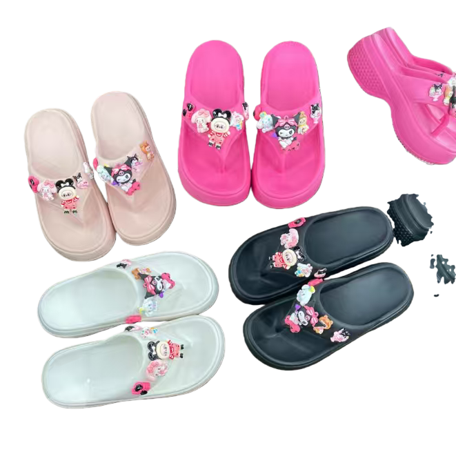 Cartoon-patterned EVA slippers are lightweight and anti-slip, suitable for both men and women on the beach Item Picture
