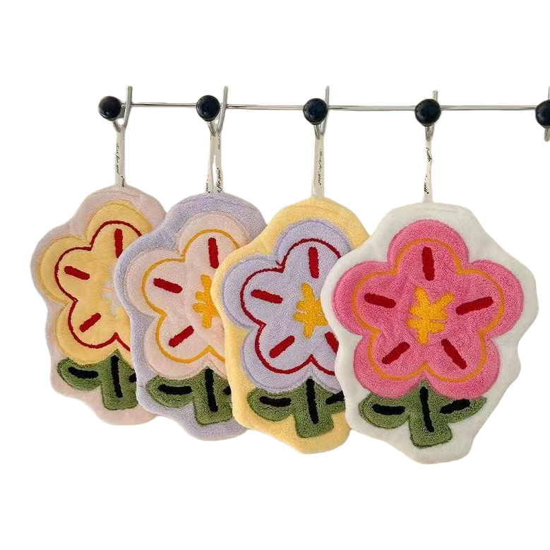 Flower-shaped pendant simulation three-dimensional decorative pendant, suitable for living room, bedroom and car Item Picture