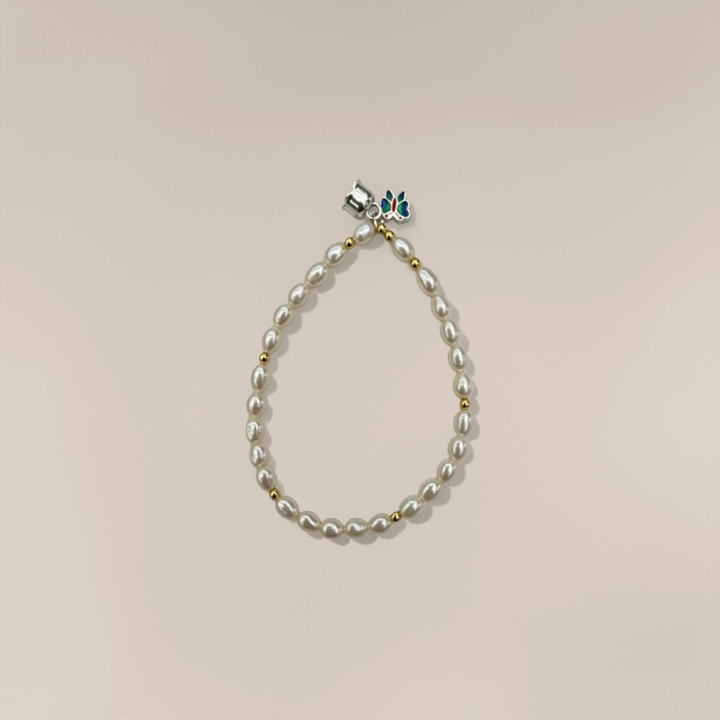 A simple and versatile natural freshwater pearl bracelet for women Application Scenario