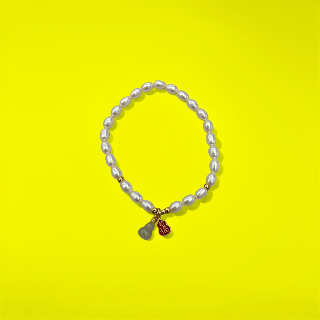 Natural pearl bracelets are simple, versatile and fashionable accessories for women details Picture