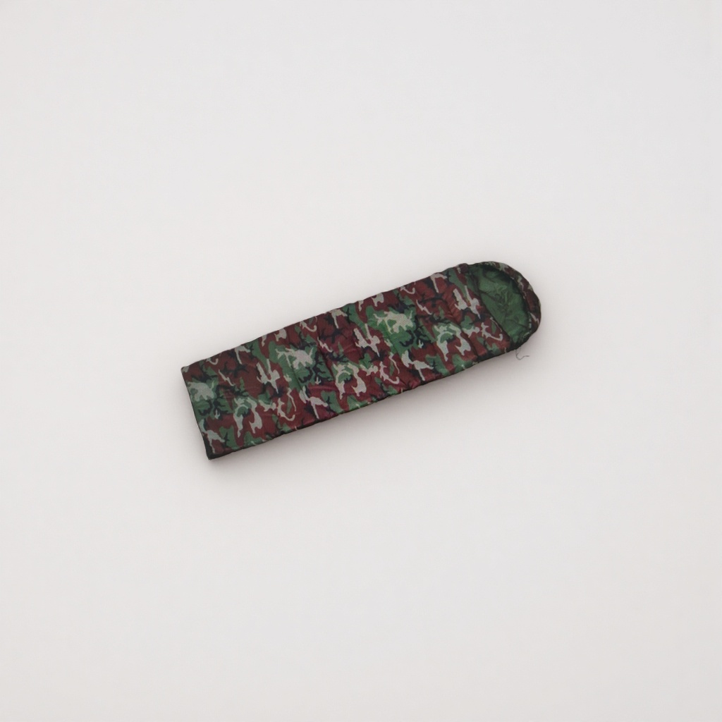 The camouflage pattern outdoor sleeping bag is lightweight, warm and suitable for all seasons details Picture