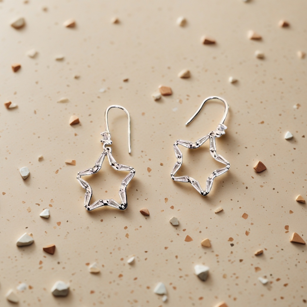 Star-shaped earrings are fashionable and simple geometric design earrings