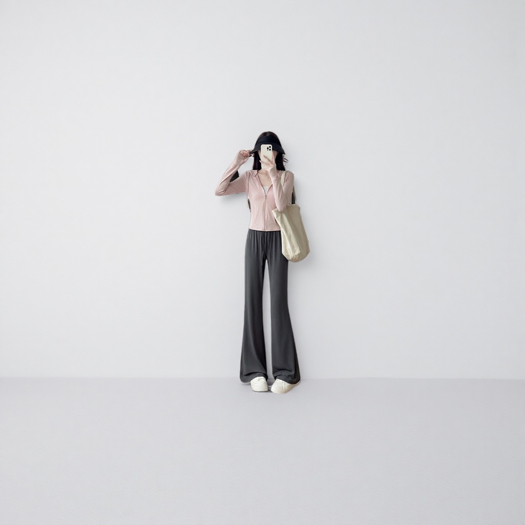 The model appears in pure cotton casual wear for spring and summer, which is comfortable and breathable for daily wear Application Scenario