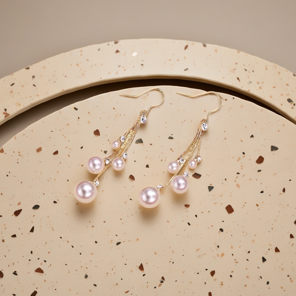 1 pair of pearl earrings, a fashionable, simple and versatile earring accessory for women Specification image