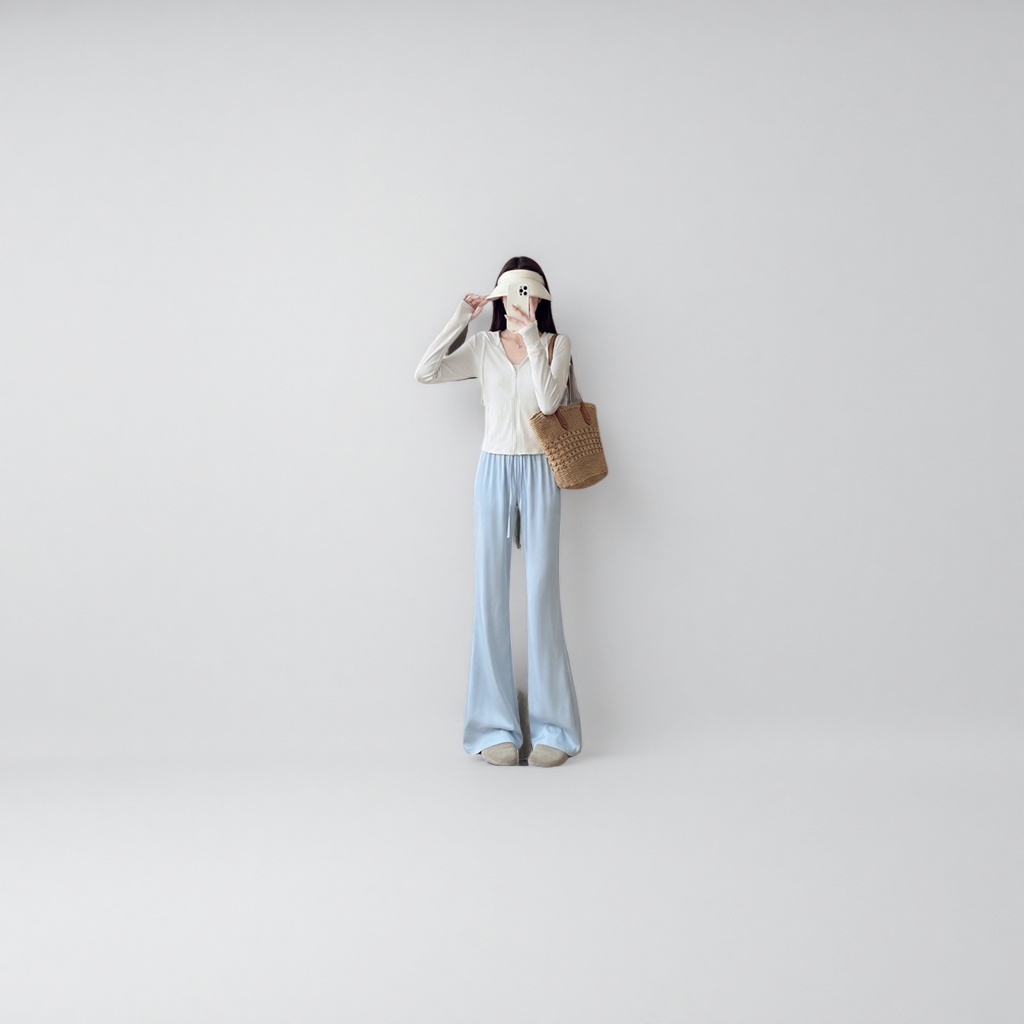 A slimming, versatile and fashionable women's top specially designed for model clothing shoots Specification image
