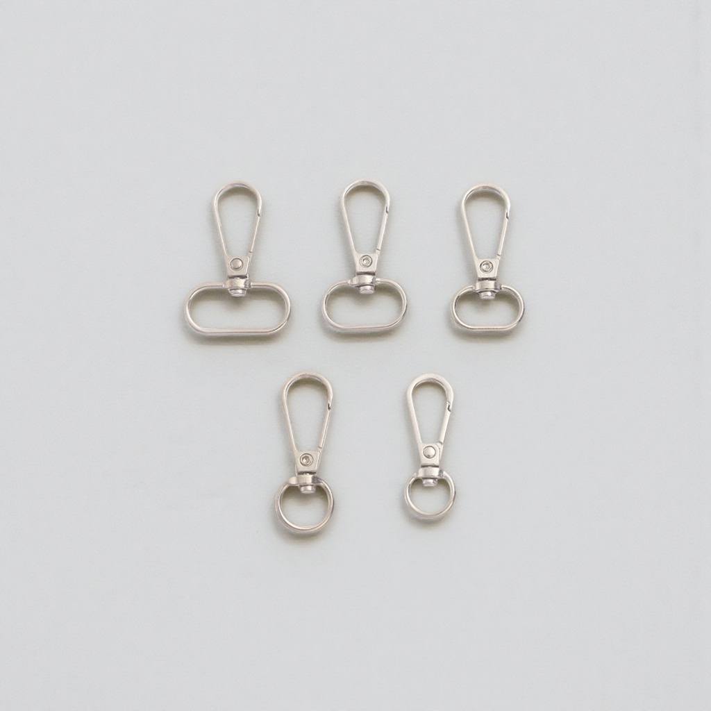 The five-piece metal hook is highly load-bearing, anti-slip and durable, suitable for both bathrooms and kitchens Specification image