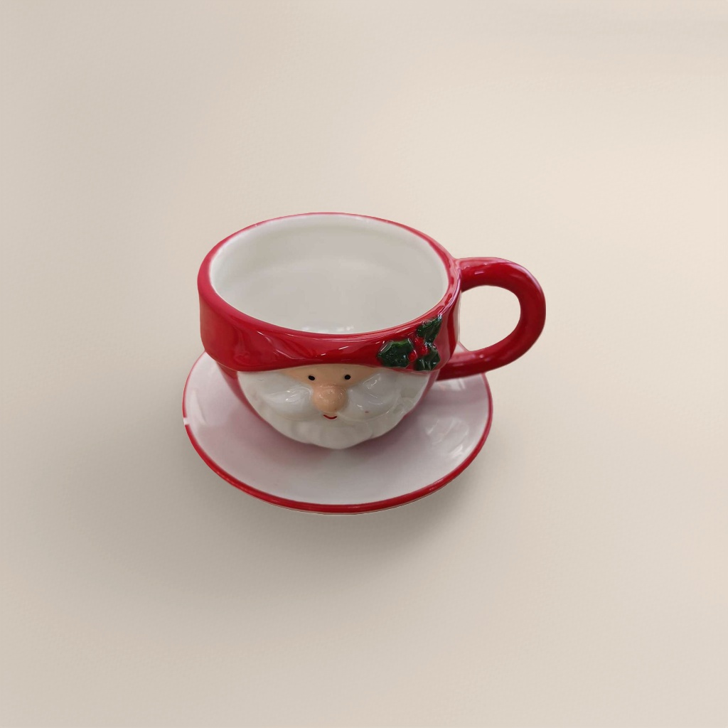Santa Claus shaped ceramic cups, festive creative mugs, home decoration gifts Application Scenario