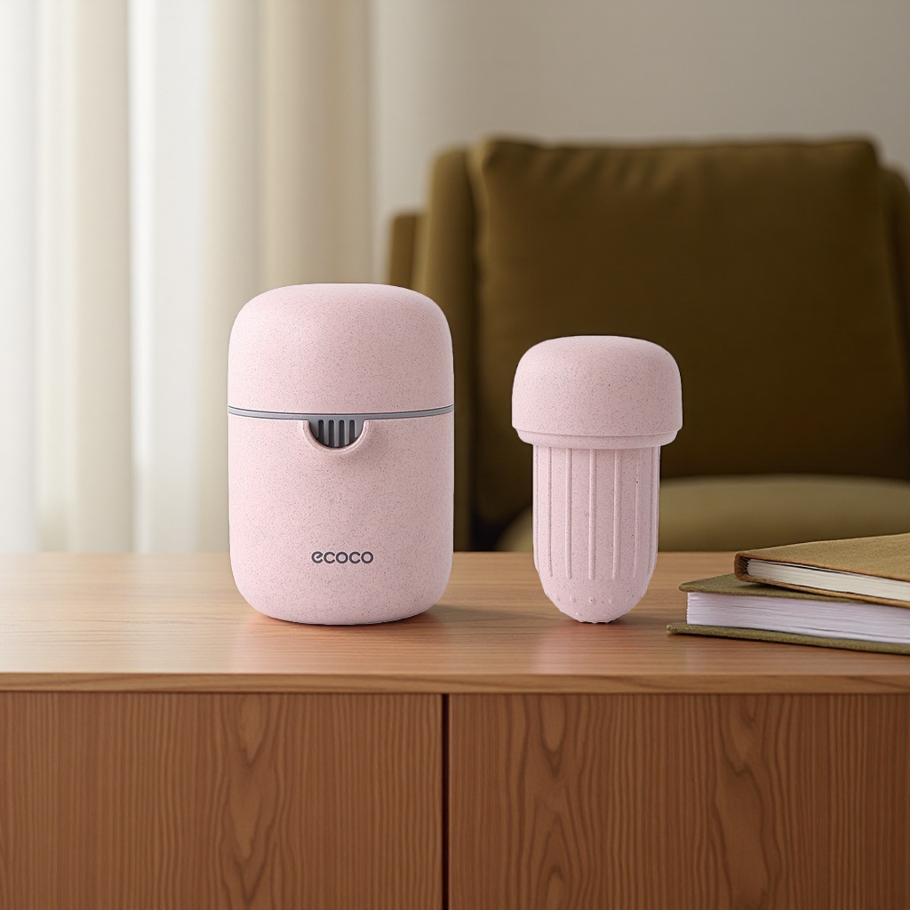 Pink portable electric toothbrush storage box, dust-proof and water-proof, simple travel storage box Application Scenario