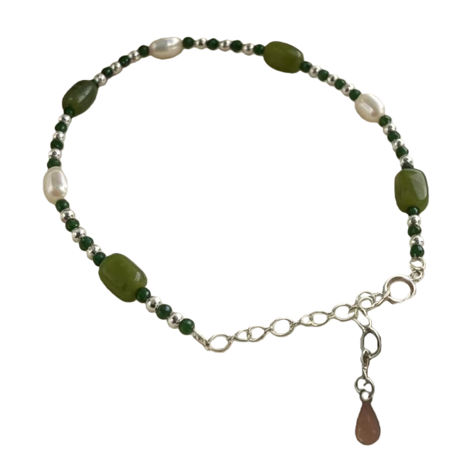 Ladies' fashionable jewelry bracelets are exquisite and versatile, elegant and refined accessories Item Picture
