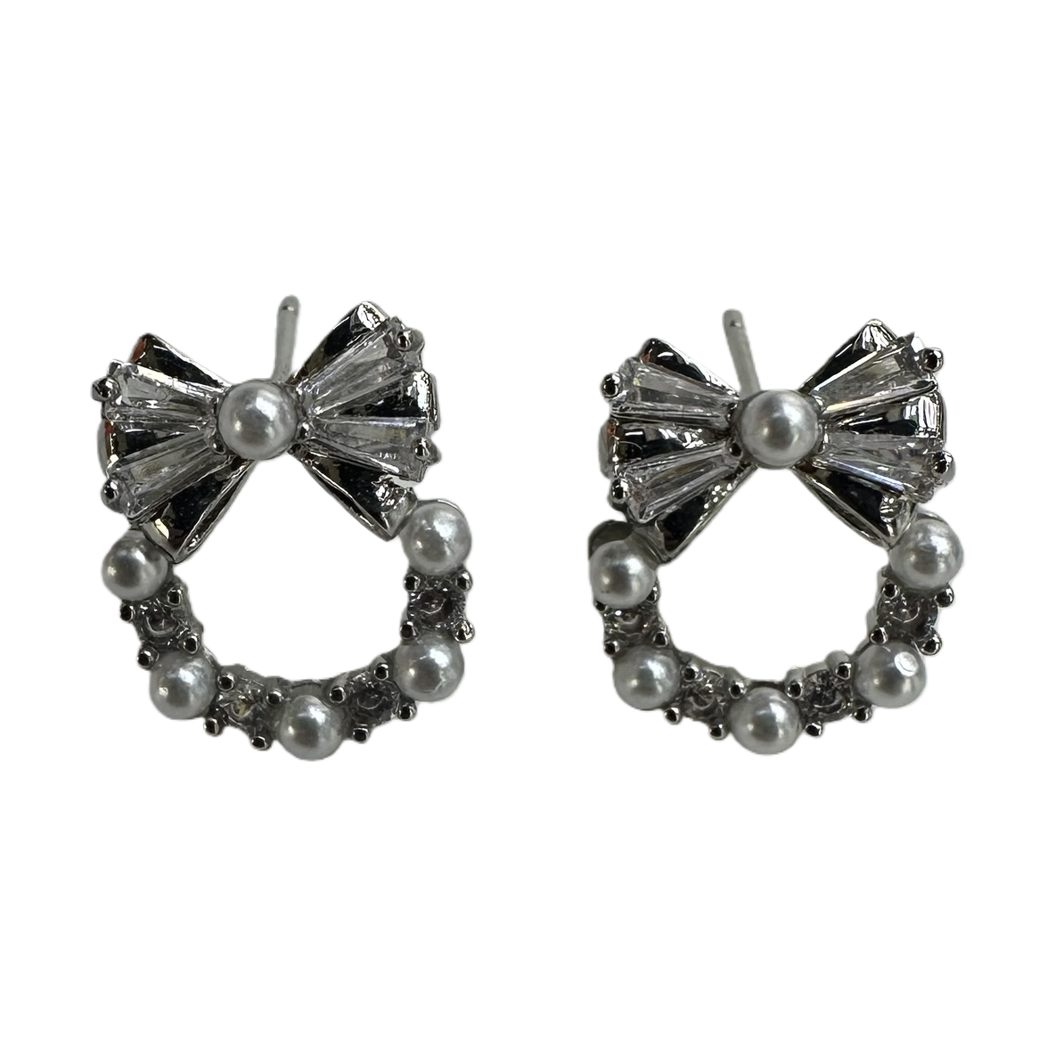 Pearl and crystal bow earrings are fashionable and elegant earrings for women Item Picture