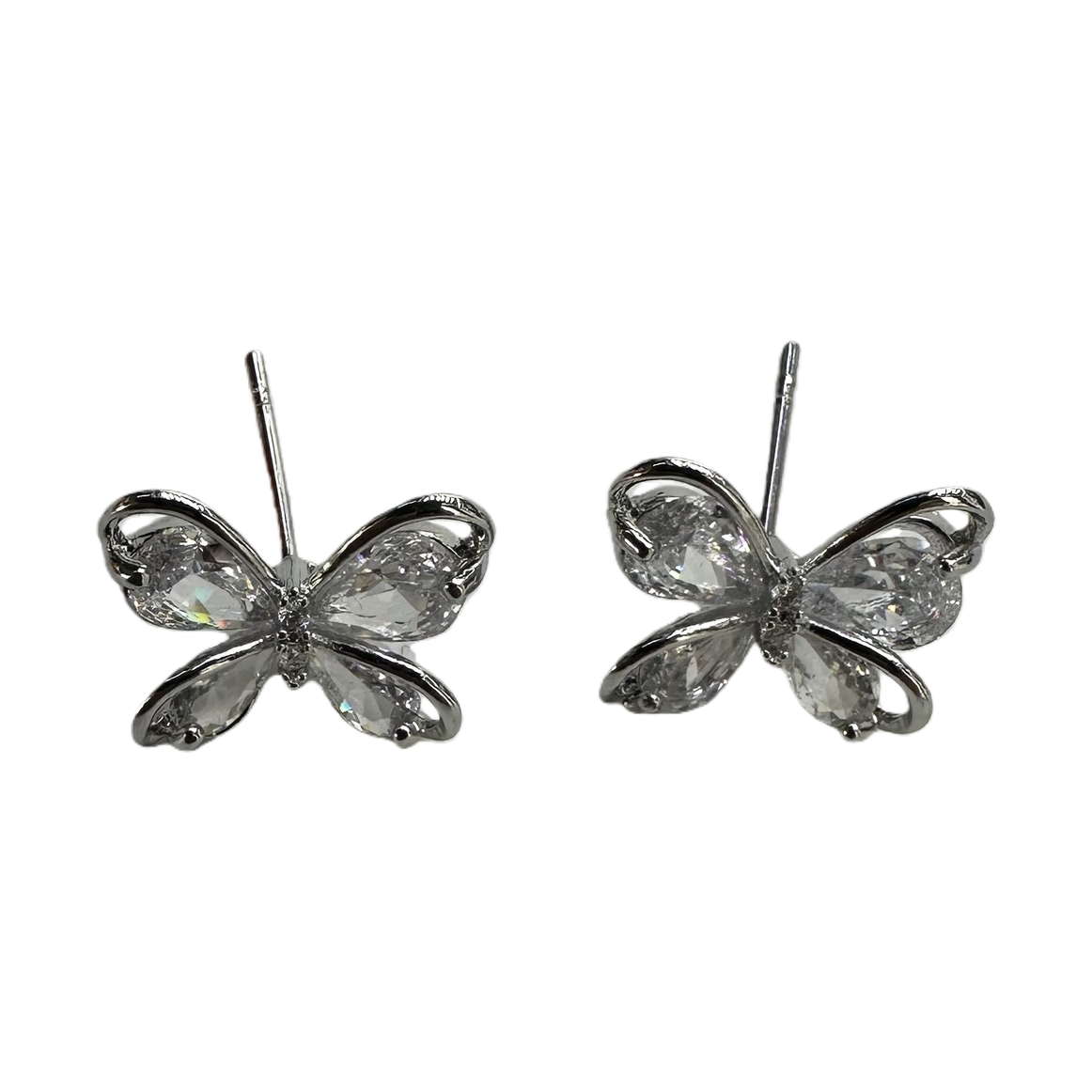 Butterfly-shaped stud earrings are fashionable and simple, exquisite, light luxury and versatile for women Item Picture