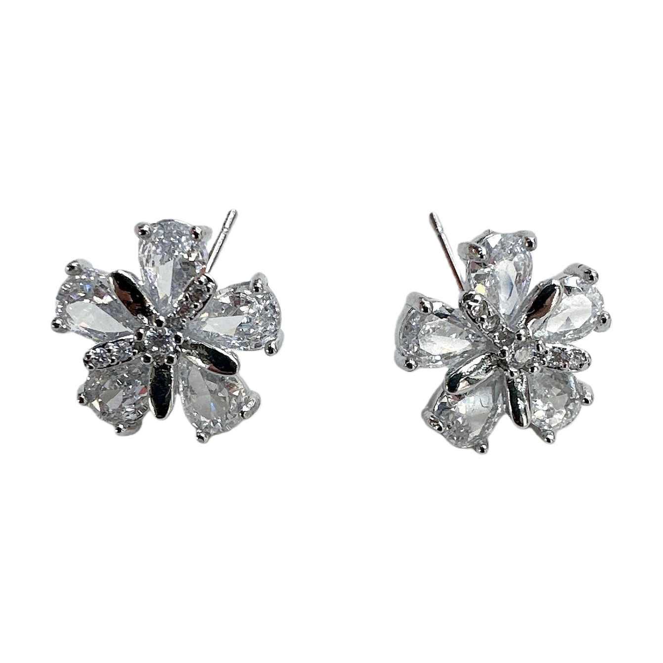 Flower-shaped stud earrings are fashionable, simple and versatile. They are ideal for girls' daily wear Item Picture