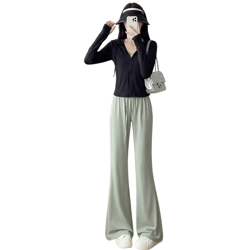 The grey-green wide-leg pants for women have a high waist and a slimming effect. They are the same style for models Item Picture