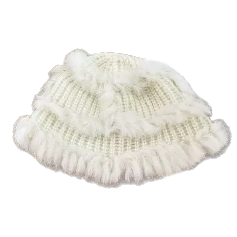 White woolen hat, warm knitted winter style Item Picture