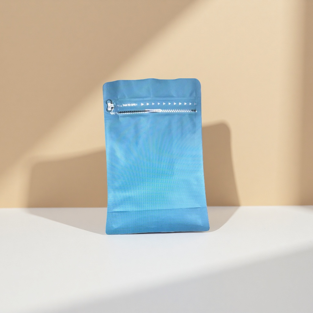 Blue thickened sealed bag, self-standing moisture-proof and fresh-keeping food-grade storage bag Application Scenario